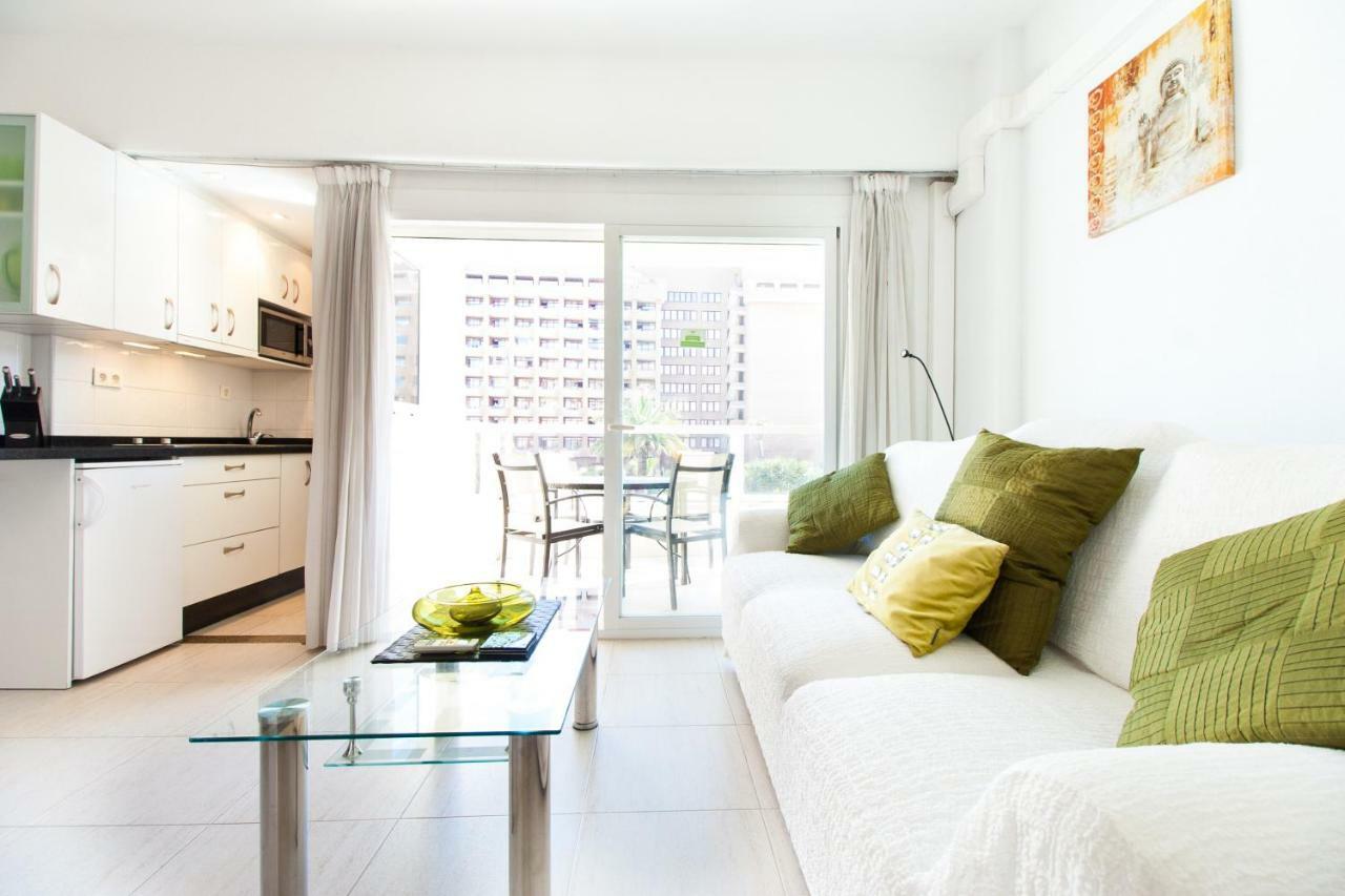Hotel Apartamento Pyr Fuengirola Private Sunny Pool Side Luaran gambar