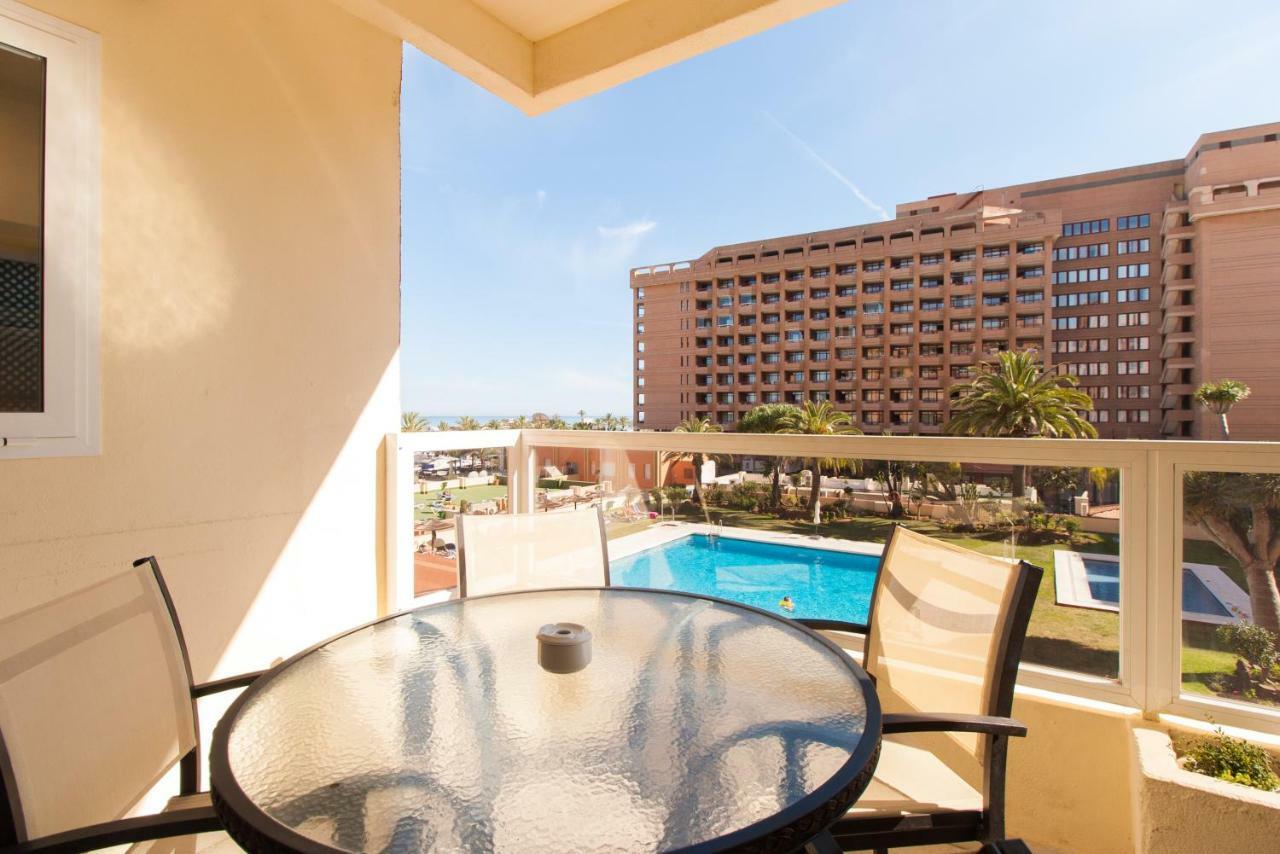 Hotel Apartamento Pyr Fuengirola Private Sunny Pool Side Luaran gambar