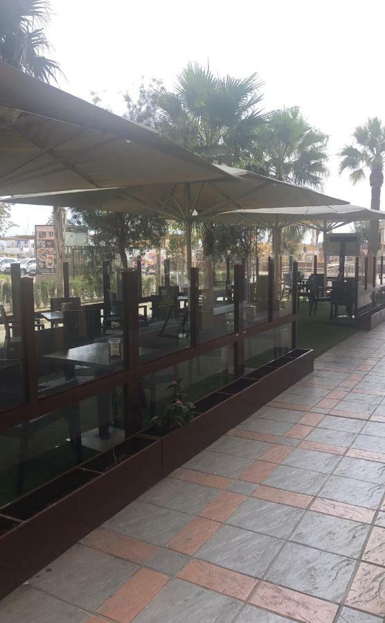 Hotel Apartamento Pyr Fuengirola Private Sunny Pool Side Luaran gambar